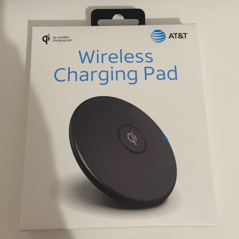 At&t wireless charger pad black